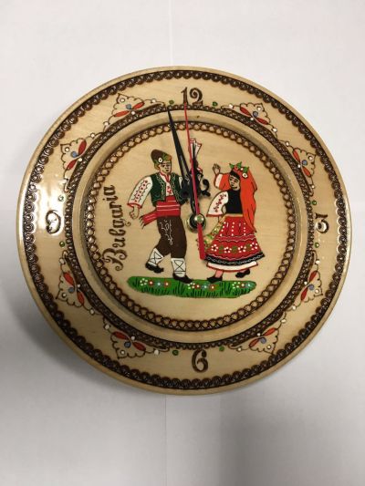 Часовник с пирография